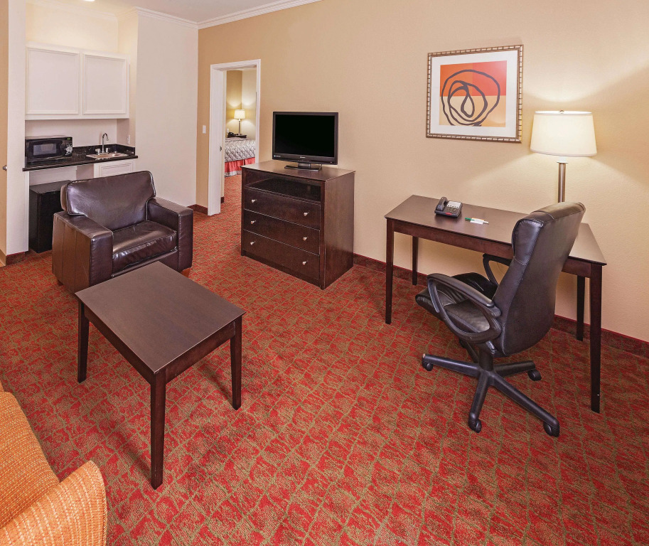 La Quinta by Wyndham Columbus TX