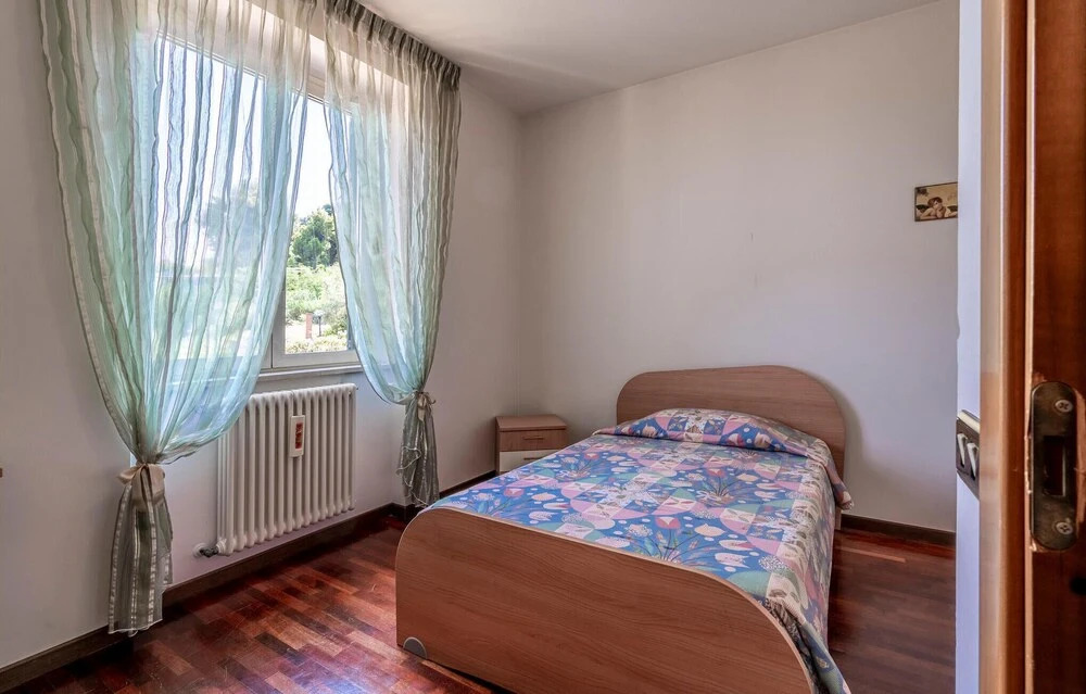 Beautiful Home In Belsito With Wifi