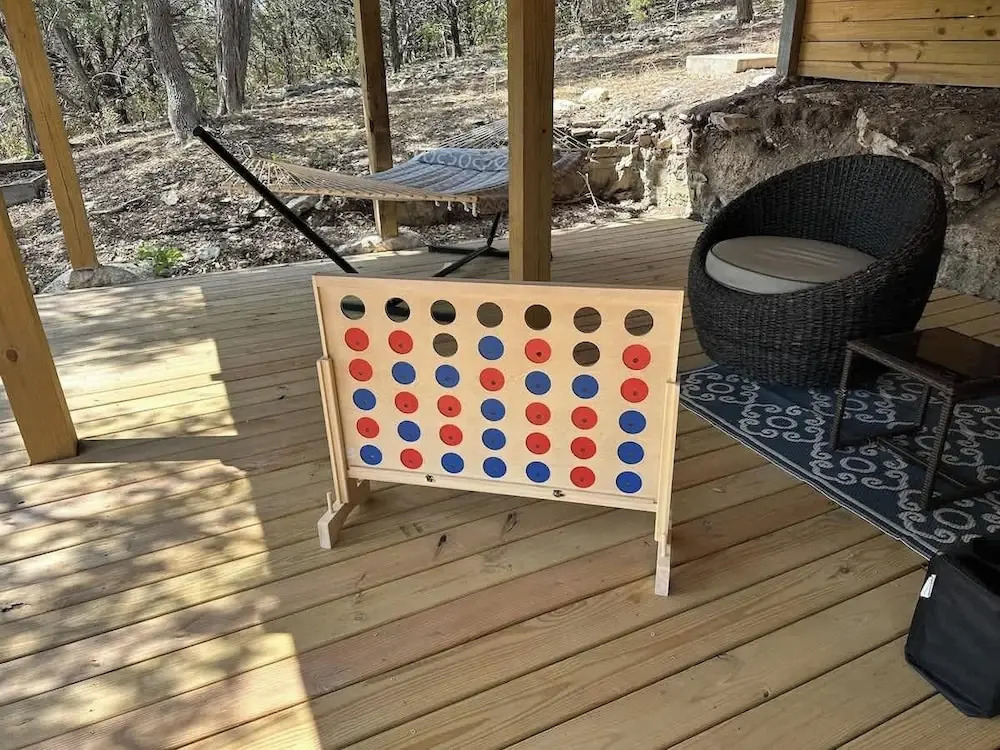 Texas Charm Cottage - 1 Block From the Lake & Hill Country Views