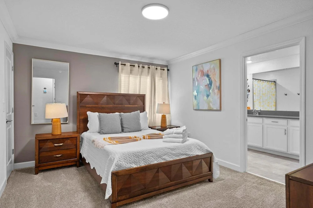 Gorgeous 5bed TH Close to Disney Water Park