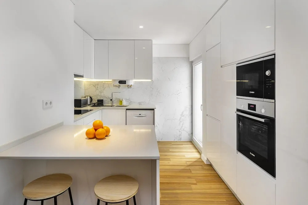 Chic & Stylish Retreat In Estoril'S Finest Location