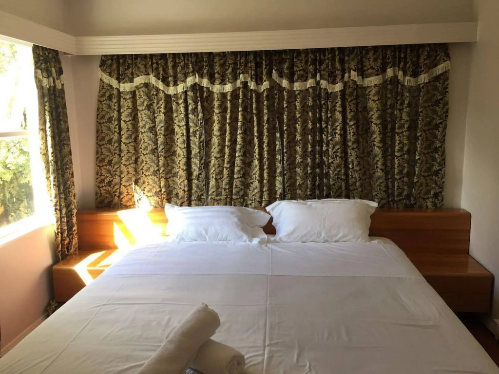 Abella Court Motel