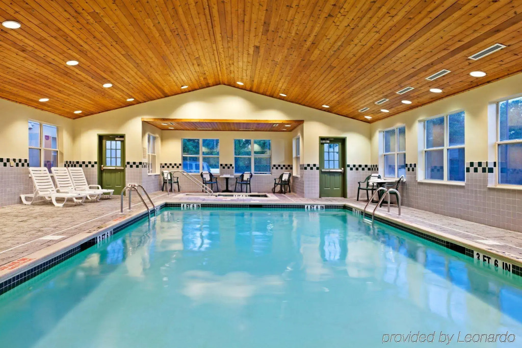 Country Inn & Suites by Radisson, Harrisburg Northeast - Hershey