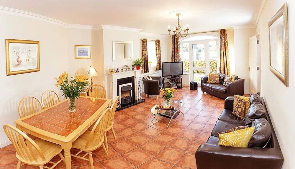 No 1 Killarney Holiday Village Vacation Home