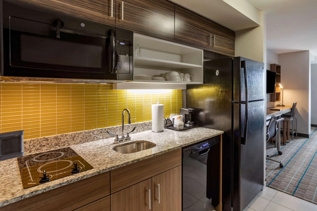 MainStay Suites Bowling Green North