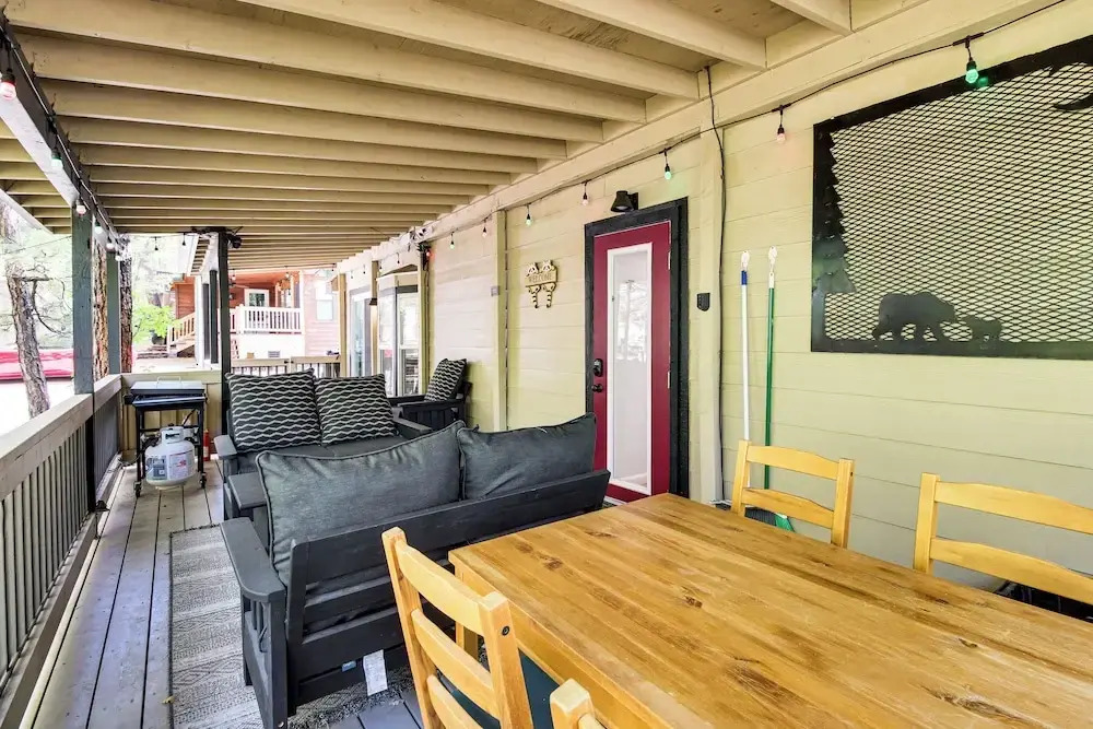 Pet-friendly Show Low Cabin w/ Trail Access!