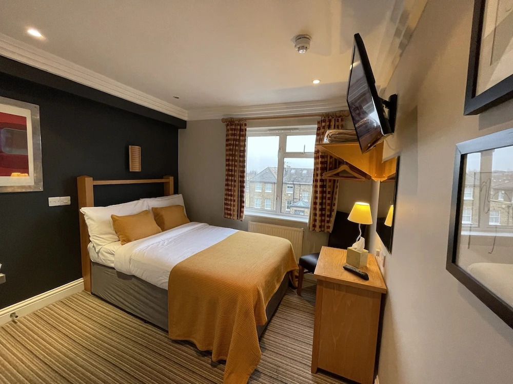 Shandon Hotel