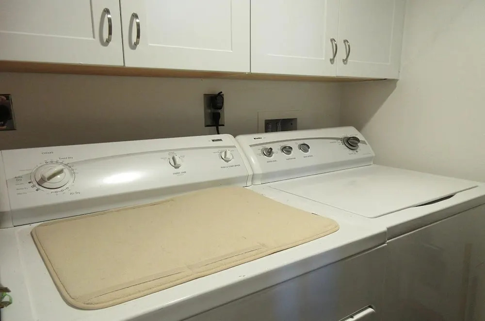 Sandarac 107A - 2 Br Condo