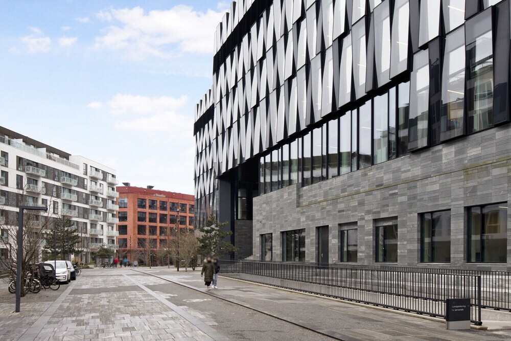 Charm 2 - Great 2-bdr Apt With Shared Garden and Balcony