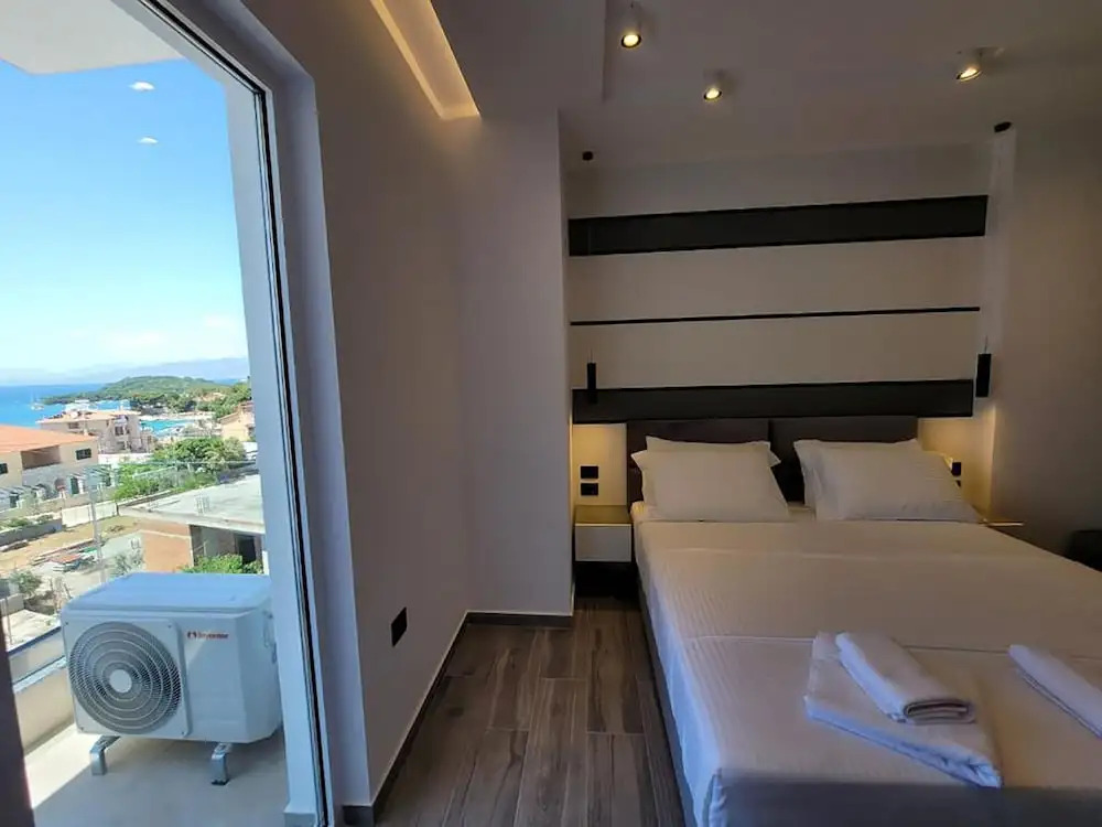 ADMIRO Hotel