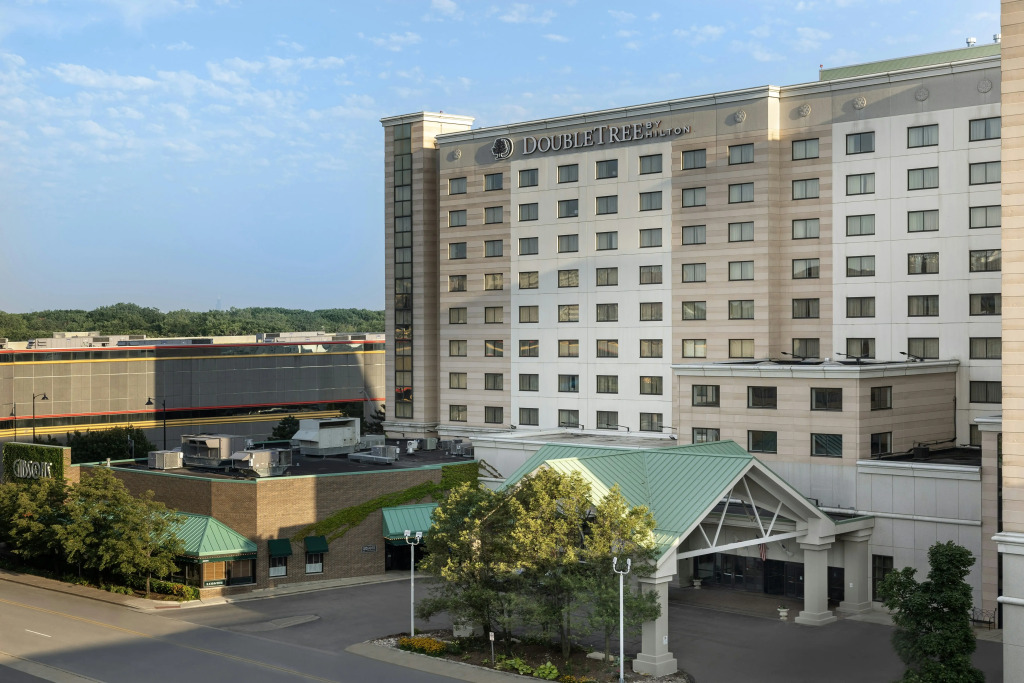 DoubleTree by Hilton Chicago OHare Airport-Rosemont