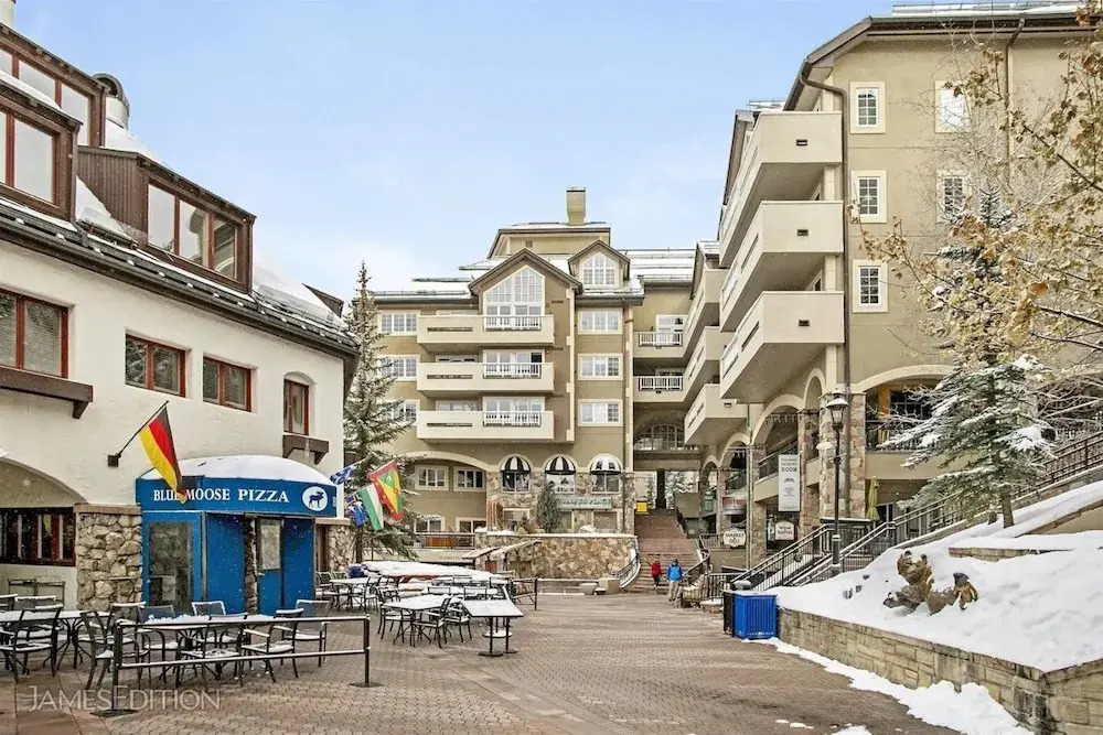 Ski, in Ski out 3 Bedroom Vacation Condo with Resort Amenities