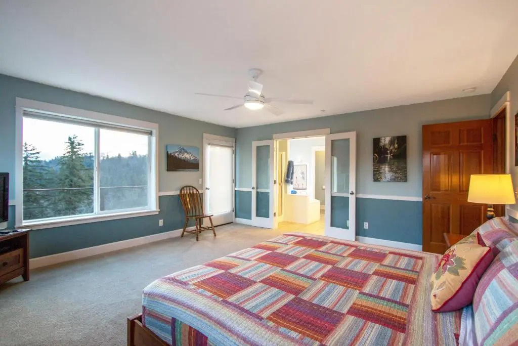 Hazel-Rvr Vw-AC-HT-4BR/2.5B