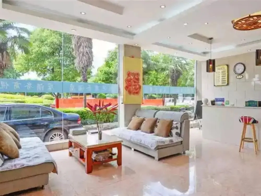 Kai Yue Business Hotel