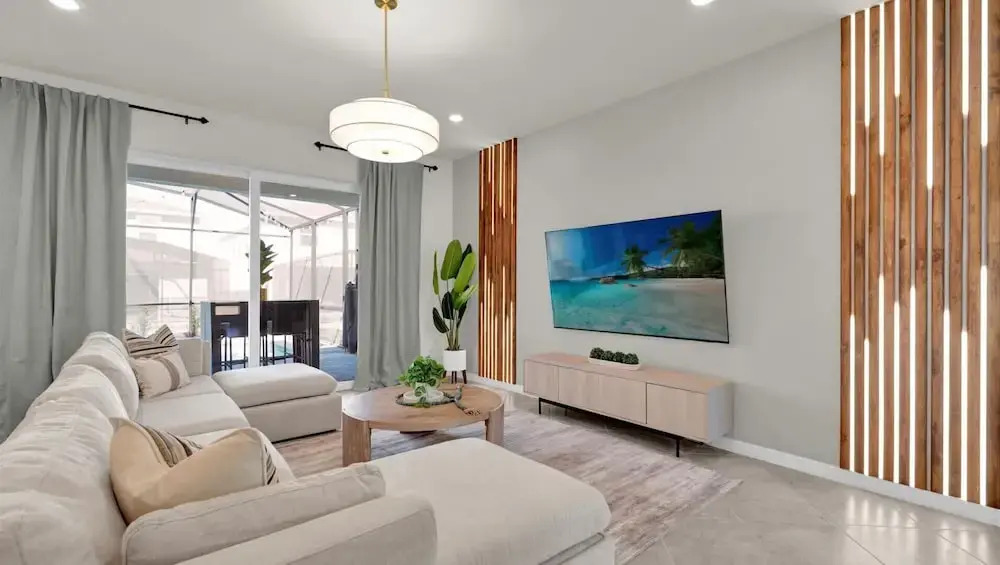 Upstay Family Home w Cinema, Pool & BBQ Clermont