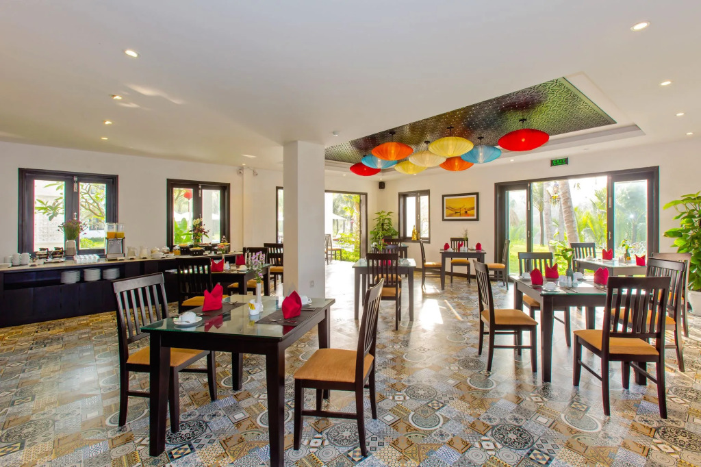 Hoi An Waterway Resort