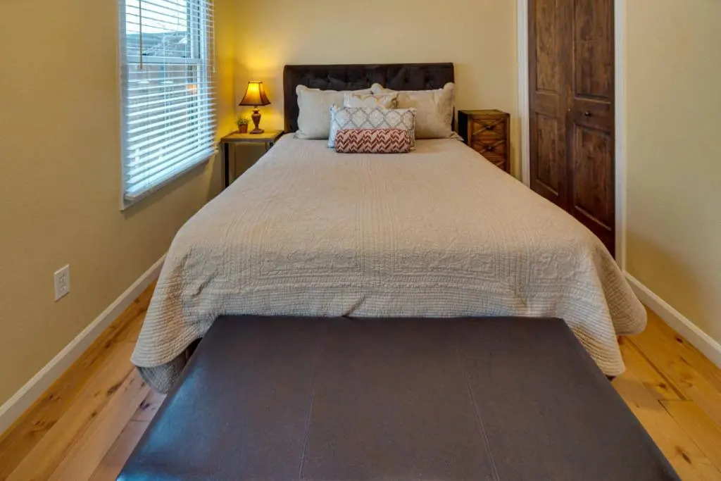 Hill St Cottage 334