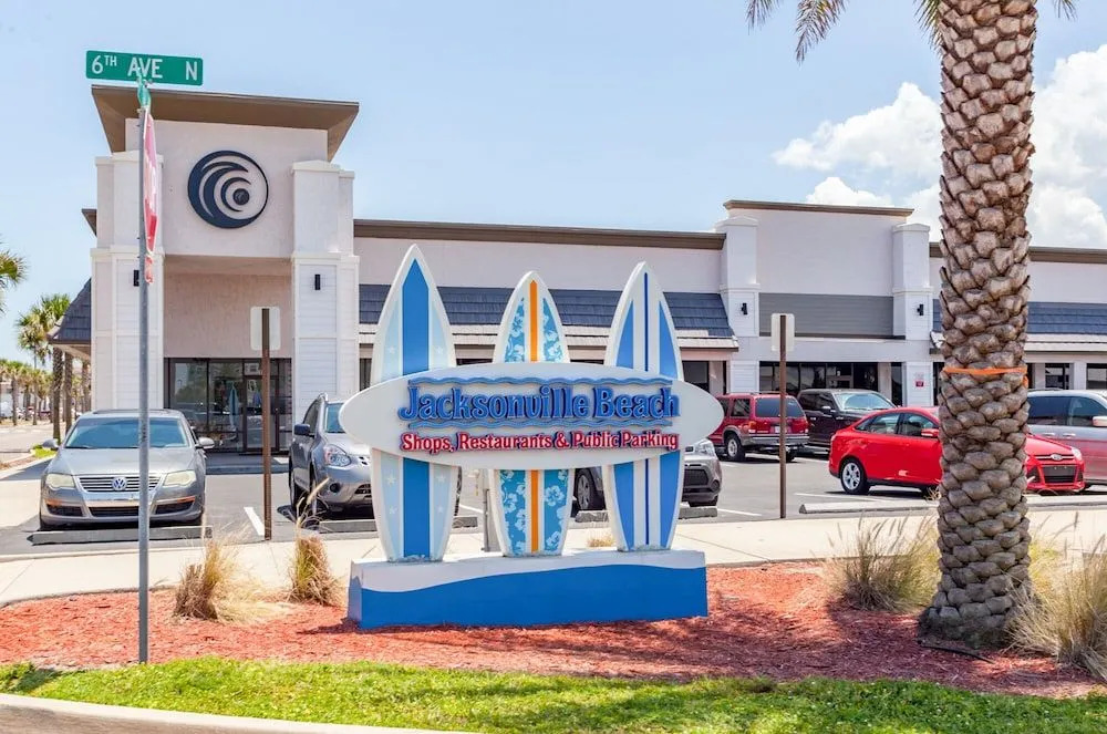 Beachcomber by Distinctive Beach Rentals