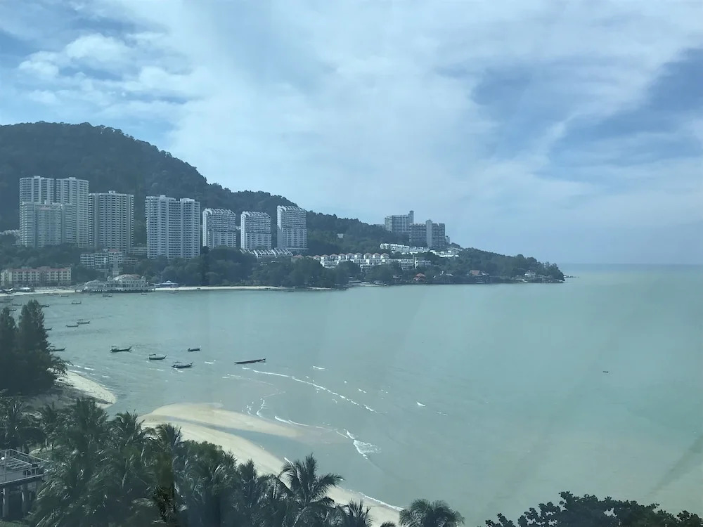 Brand New By The Beach - Tanjung Bungah