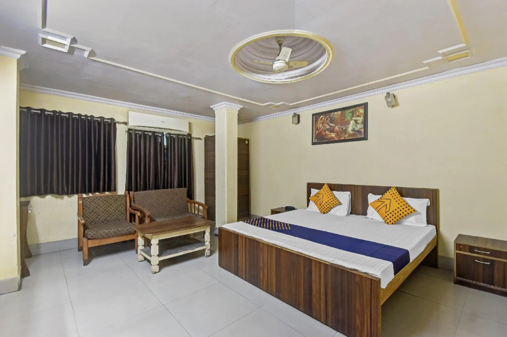 SPOT ON 62734 Hotel Sarfaraz Palace