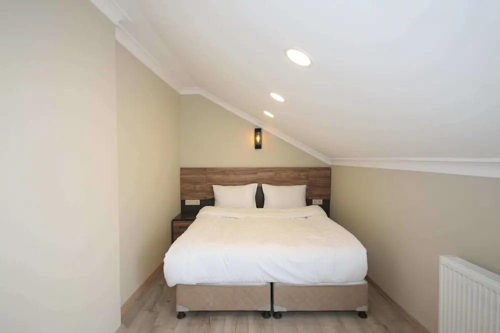 Corner Suite