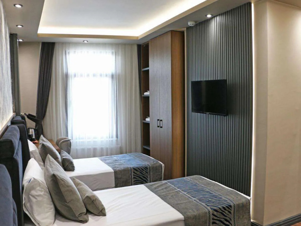 Grand Uskudar Hotel