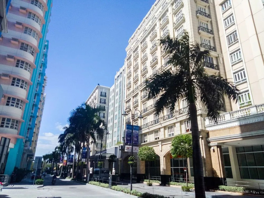 The Palm Tree Condotel Manila Airport