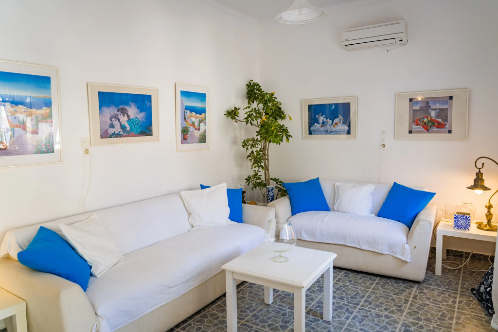 Rena Hotel