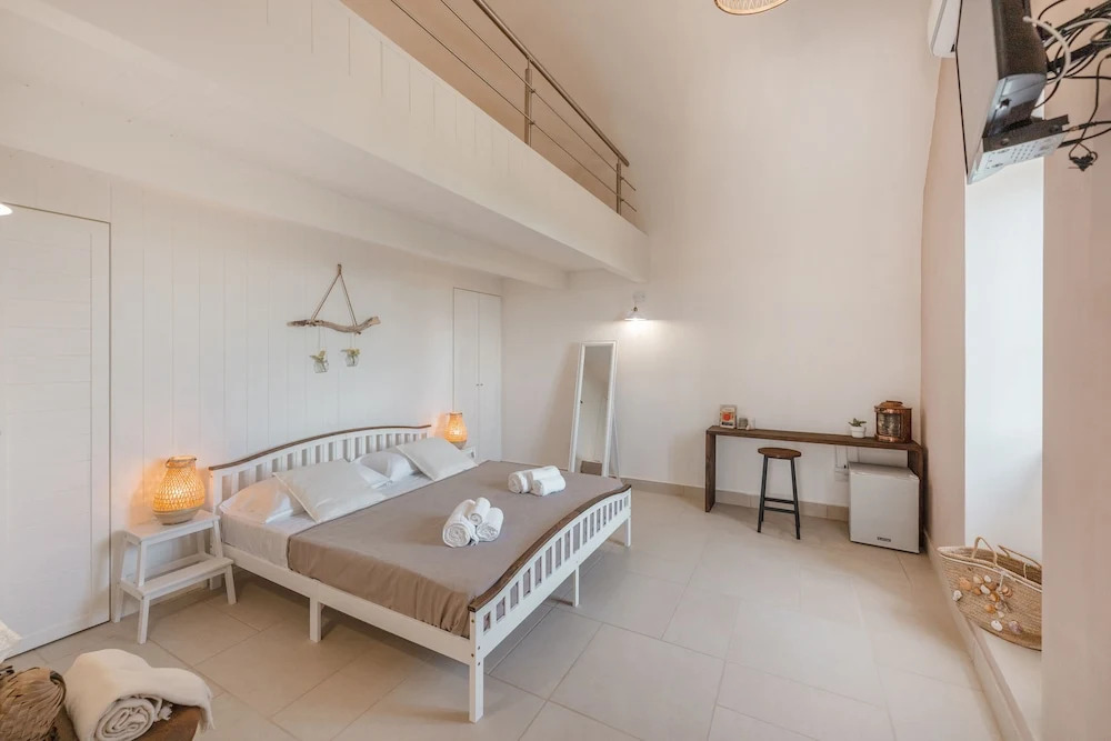 Cala Cala Rooms,Restaurant & Farm Experience