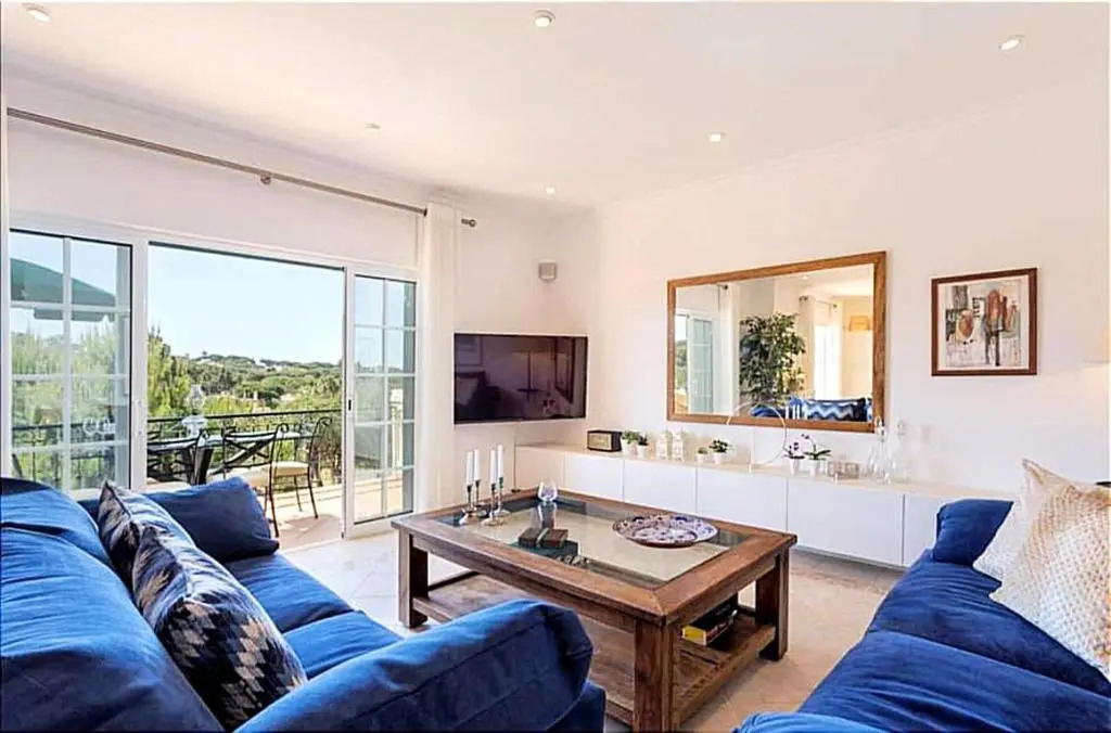 2 bedrooms appartement with furnished terrace and wifi at Almancil 1 km away from the beach