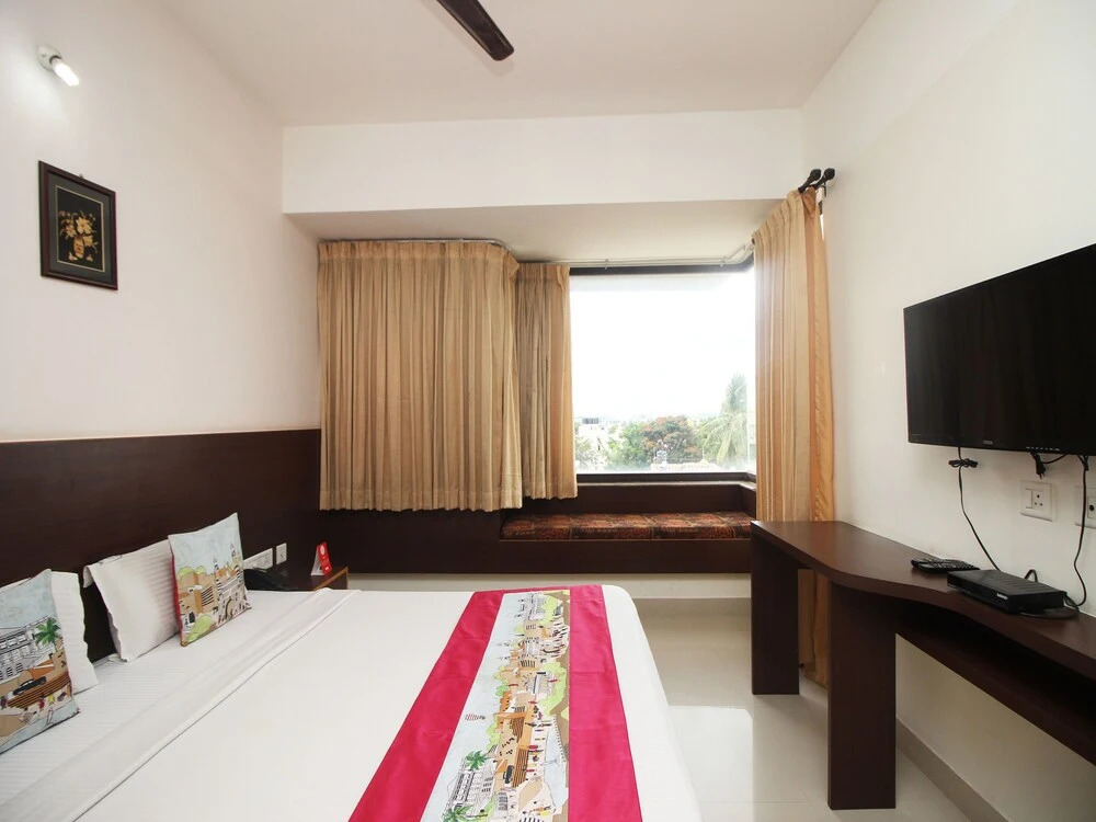 OYO 9617 Hotel PC Residency