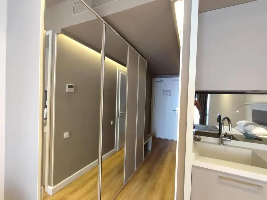 Leo Group Luxury Apartment 09-15 Alliance Palace