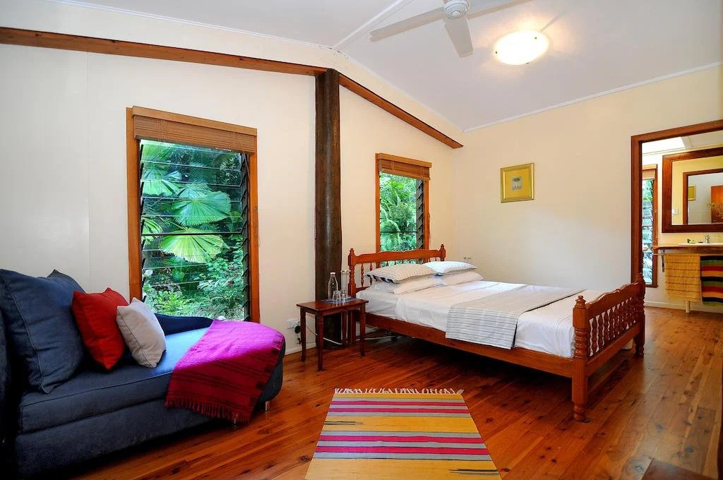 Cow Bay Homestay B&B