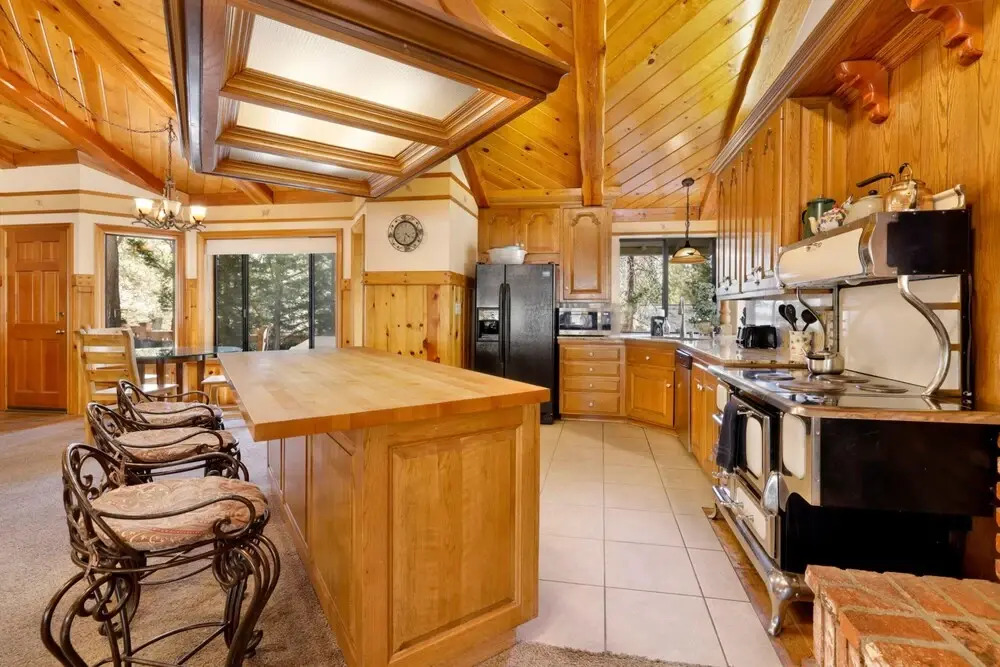 Bearfoot Lodge #2030 by Big Bear Vacations