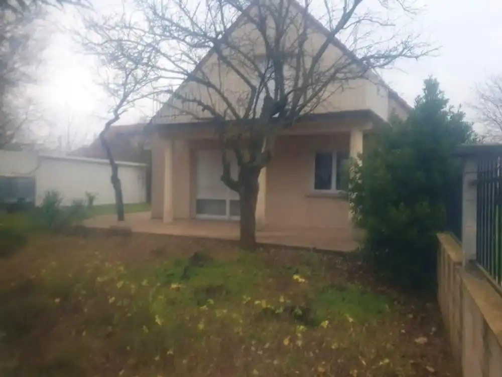 House With 4 Bedrooms in Chenôve, With Enclosed Garden and Wifi