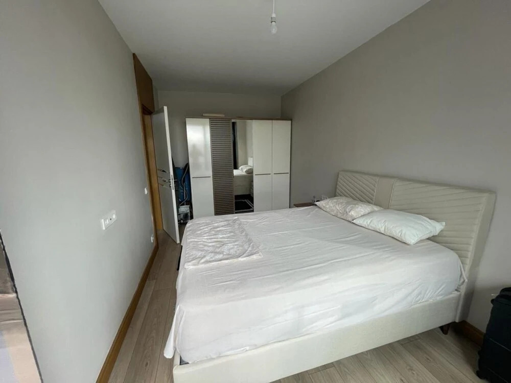 Business-friendly Residence Flat in Fikirtepe