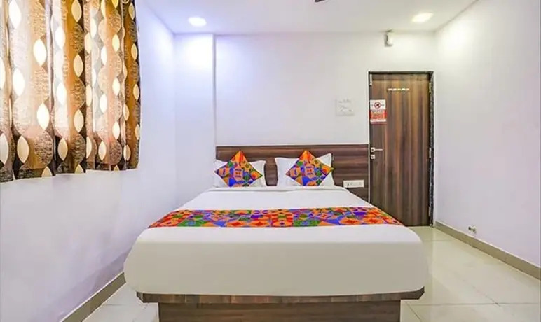 FabExpress Galaxy Lodge