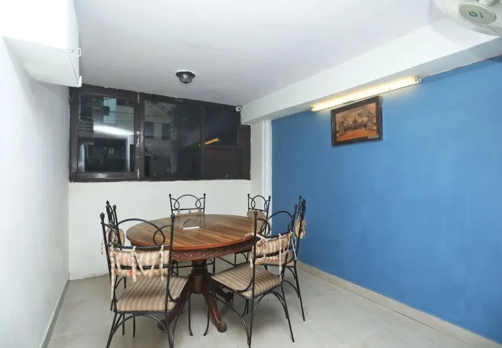 Chirag Residency By OYO Rooms