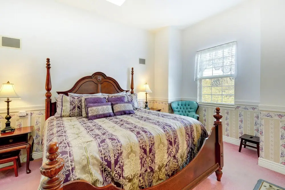 Ocean Shores Condo w/ Private Tub < 1 Mi to Beach!