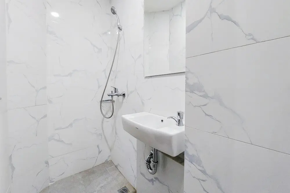 Best Homey And Nice Studio At Pacific Garden Apartment