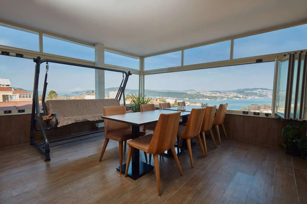 Tarabya Suit