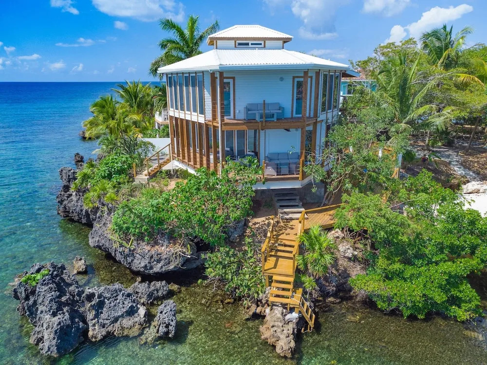 Stunning Views At - Villa Aire 1 Bedroom Apts by RedAwning