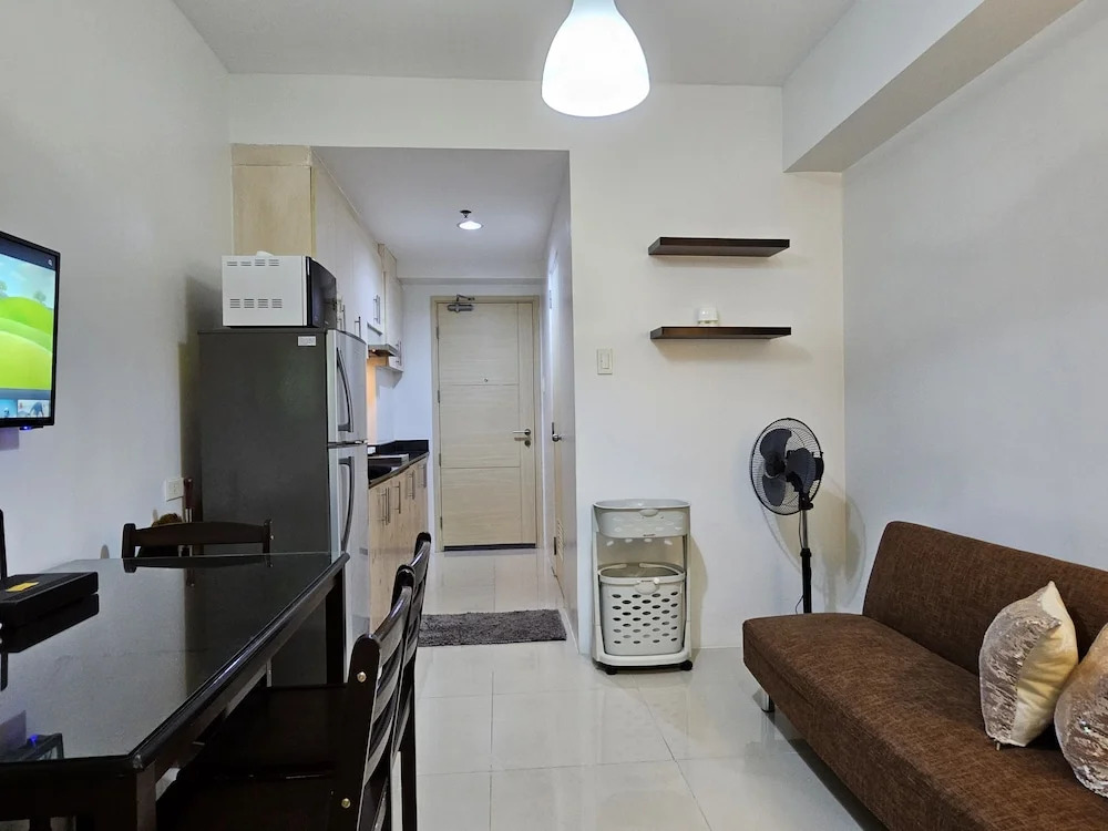 Sea Residences - Condo R Us