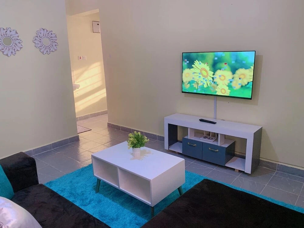 Lux Suites Sentosa Heights Utawala