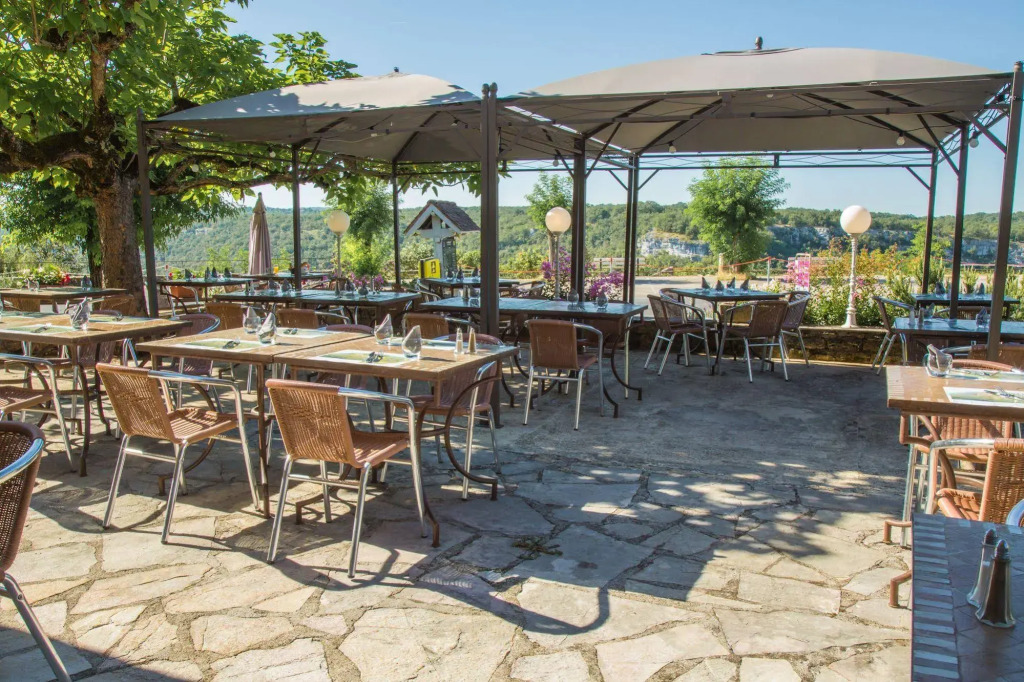 Logis Hôtels - Le Bellaroc - Hôtel 2 étoiles et Restaurant