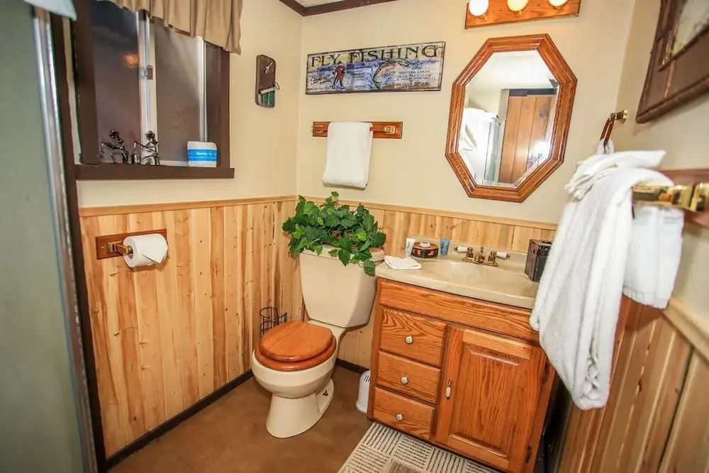 Alpine Ski & Tee-1615 by Big Bear Vacations