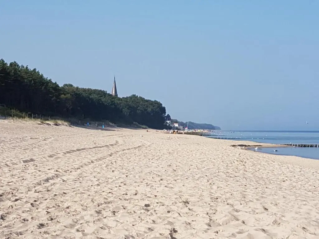 Pokoje do wynajęcia "Pod Wydmami" Sarbinowo PRZY PLAŻY , PLAC ZABAW , ROWERY