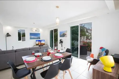 Beautiful 5 Star Holiday Villa in a Prime Location in Paralimni, Book Early To Secure Your Dates, Paralimni Villa 1242