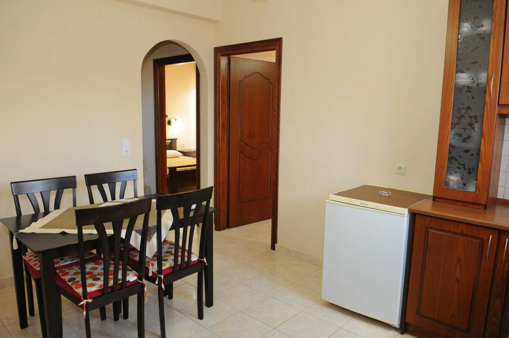 Toulas Apartments