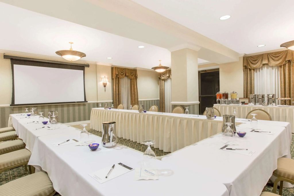 The George Washington - A Wyndham Grand Hotel